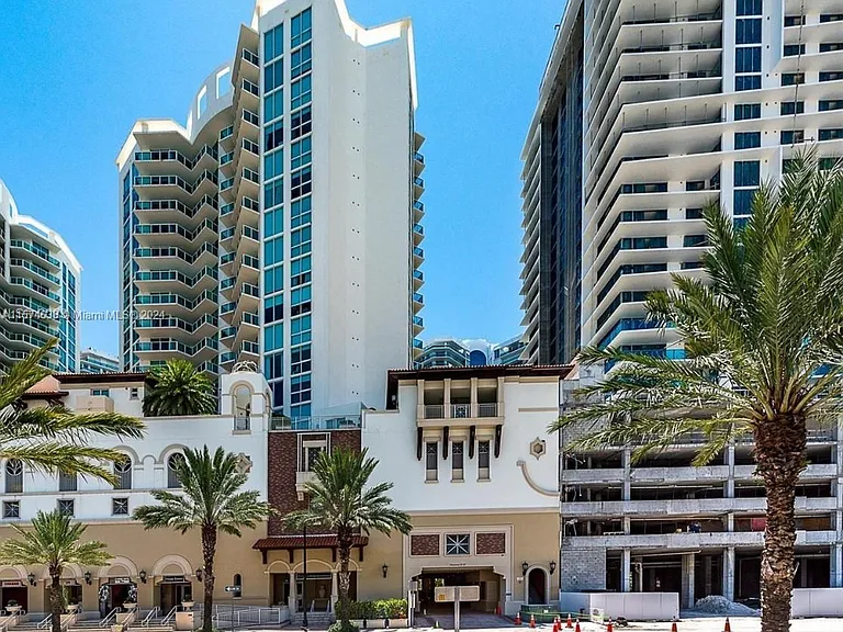 250 Sunny Isles Blvd #3803 — Photo 2