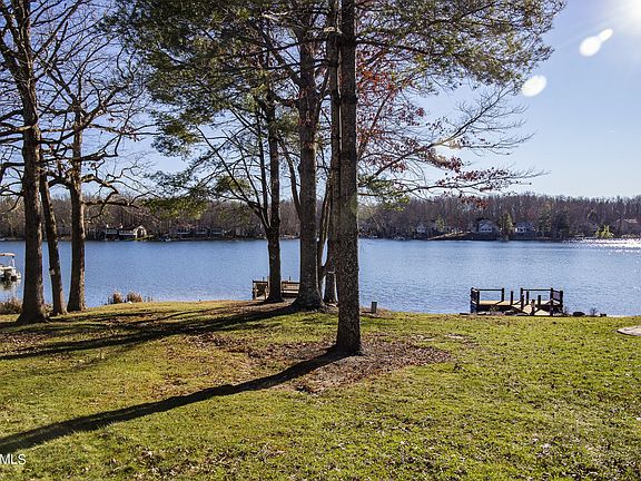 2nd image of 0 Lakeshore Ct #6-106