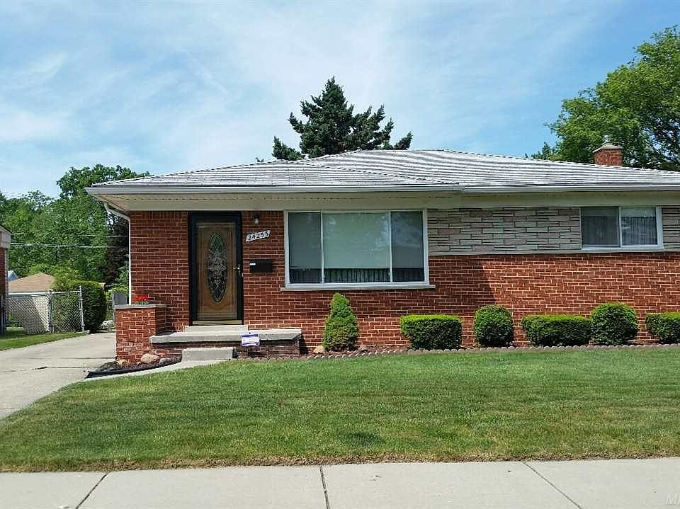 1st image of 24253 Loretta Ave