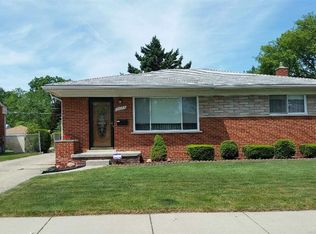 24253 Loretta Ave, Warren, MI 48091