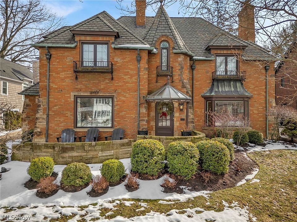 1st image of 339 Northcliff Dr
