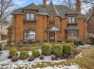 339 Northcliff Dr, Rocky River, OH 44116