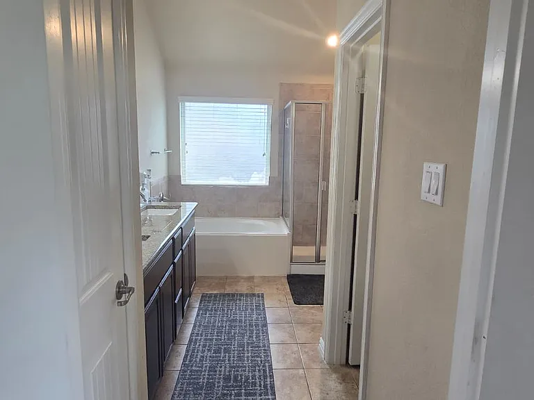 5116 Seashore Ln — Photo 13