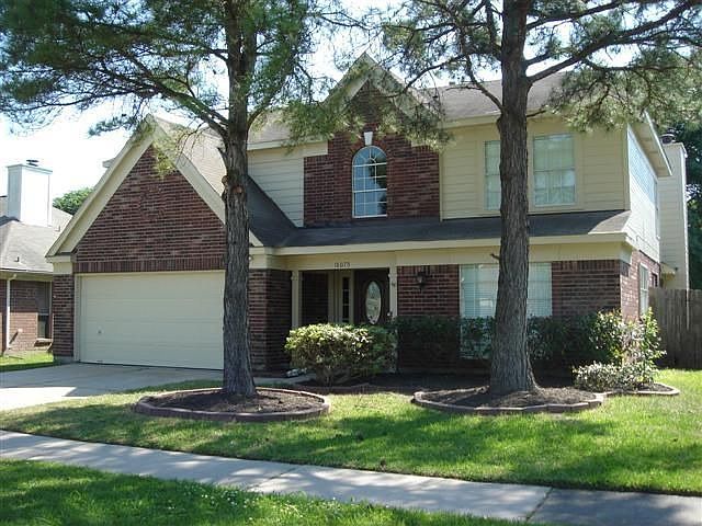 1st image of 18075 Holly Forest Dr