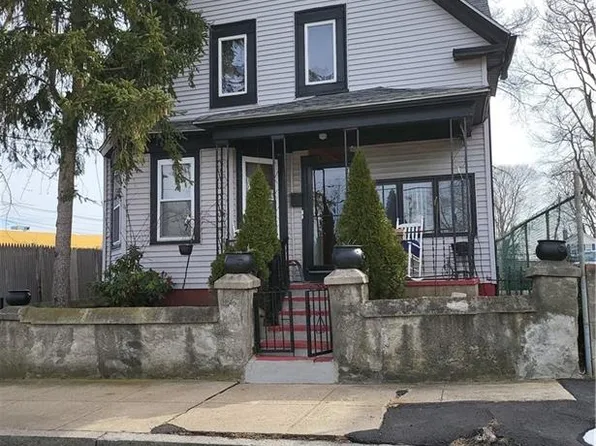 12 Wyatt St, Providence, RI 02905