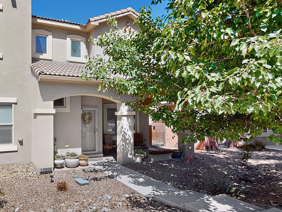 1st image of 10808 Fort Point Ln NE