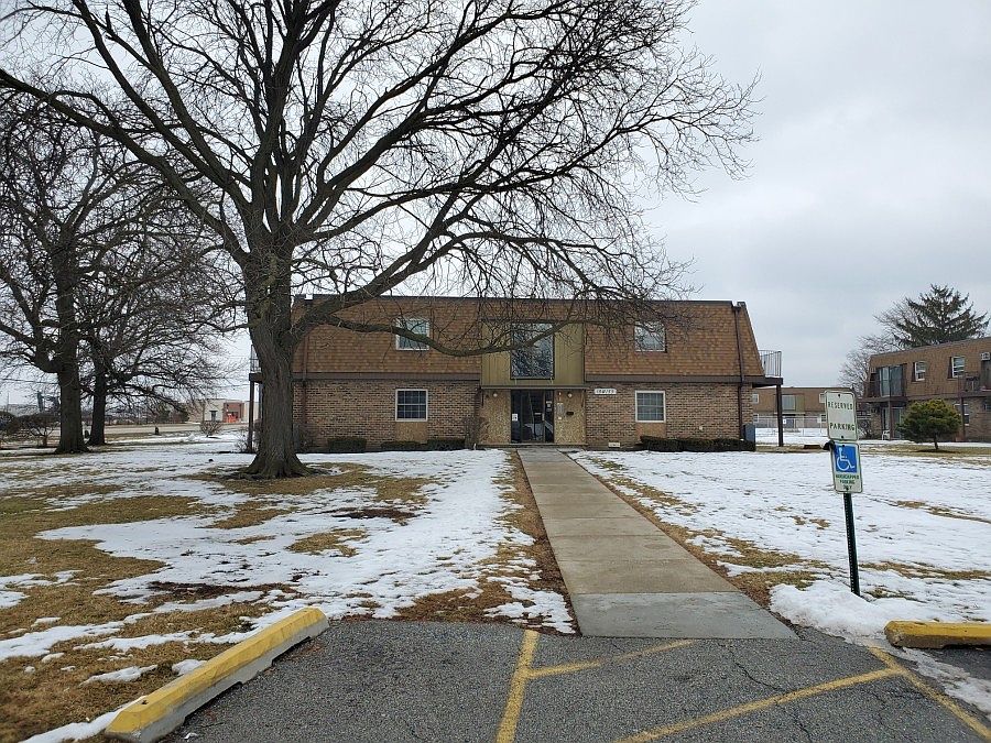 1st image of 18W155 63rd St