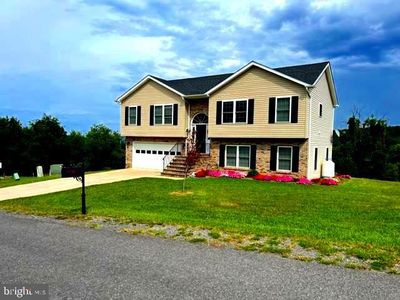 424 Harvest Dr, Romney, WV, 26757