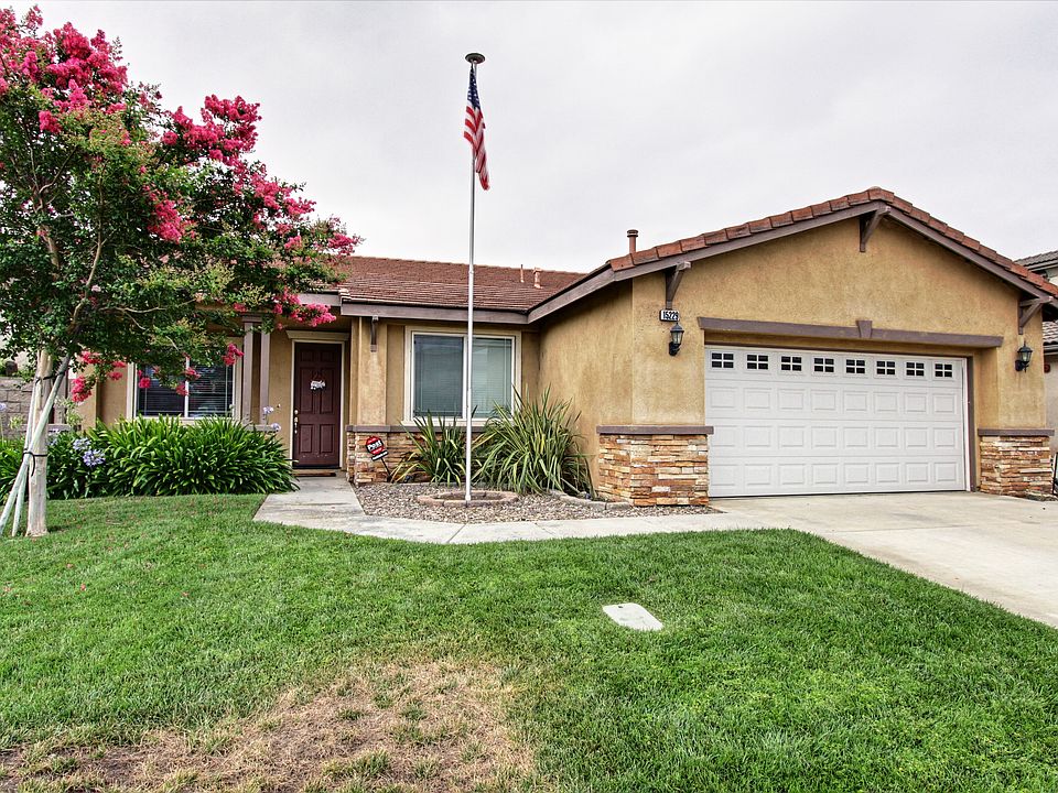 1st image of 15229 Cerritos St