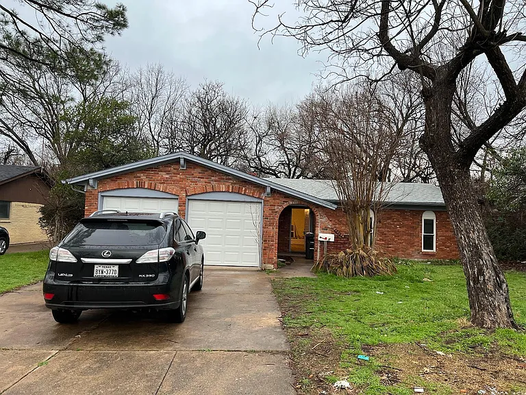 6913 Beaty St — Photo 3
