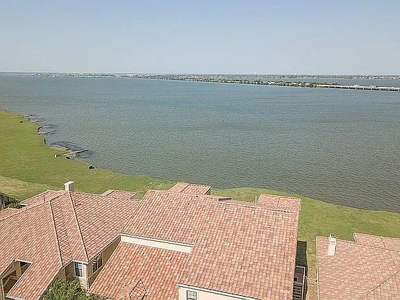 2nd image of 2137 Portofino Dr #2137