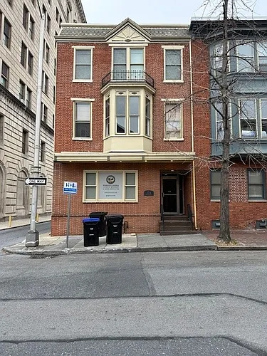 214 Pine St #2F Photo 1