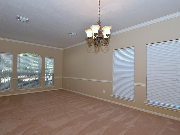 3rd image of 24903 Falcon Hollow Ln