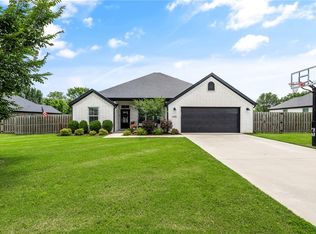 445 Vista Del Valle St, Farmington, AR 72730