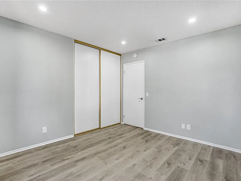 1721 Viridan Ave #1721 — Photo 18