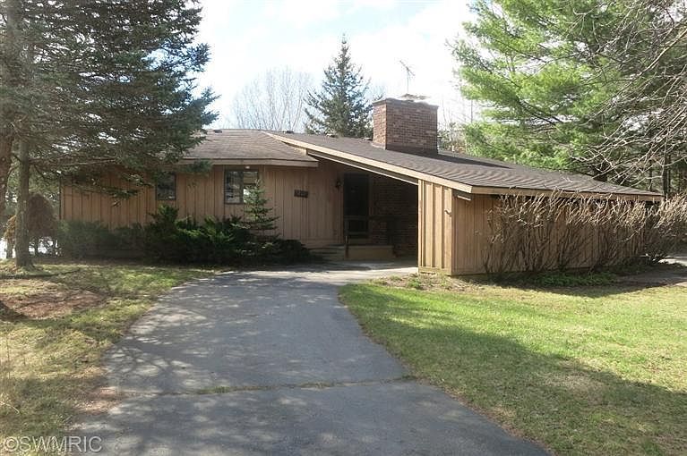 1st image of 8336 Peninsula Dr