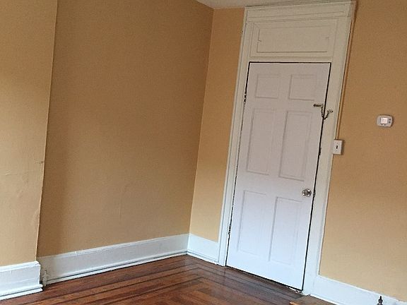 5th image of 41 1/2 S Potomac St APT 3