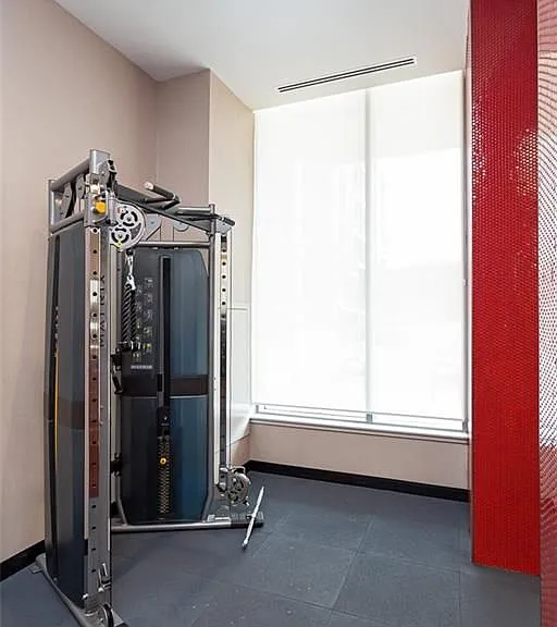 212 King William St E #1019 — Photo 42