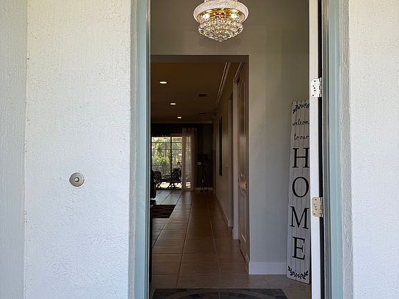 2nd image of 10260 Beechwood Ln