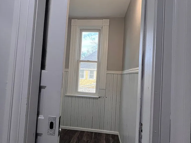 1718 Farnam St — Photo 8