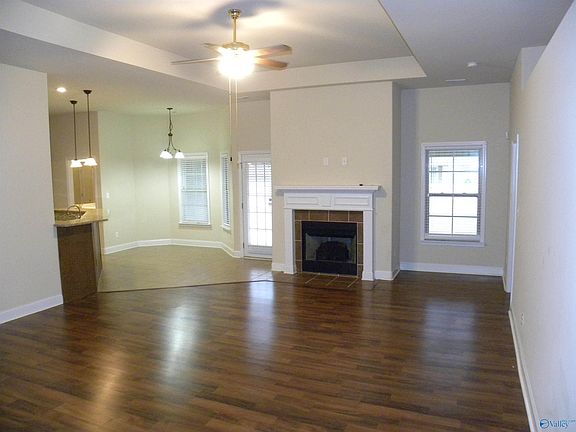 5th image of 623 Summer Cove Cir NW