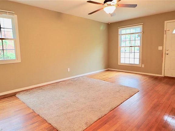 4th image of 1927 Opal Dr