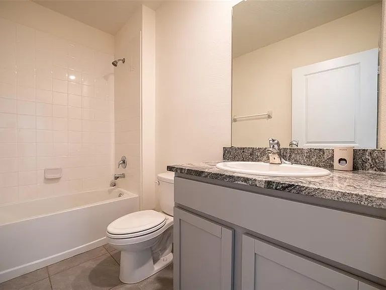 8318 Claw Glades Loop — Photo 11