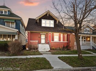 2965 Fischer St, Detroit, MI 48214