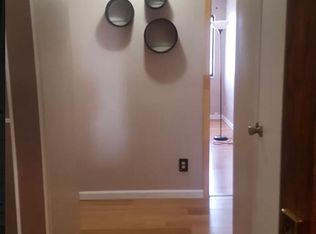 950 E Rue De La Banque St #L6, Saint Louis, MO 63141