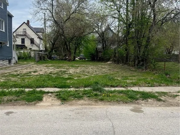 10213 Hampden Ave, Cleveland, OH 44108