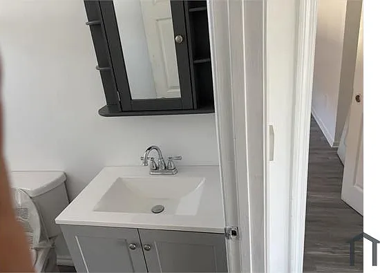 7308 Canby Ave — Photo 7