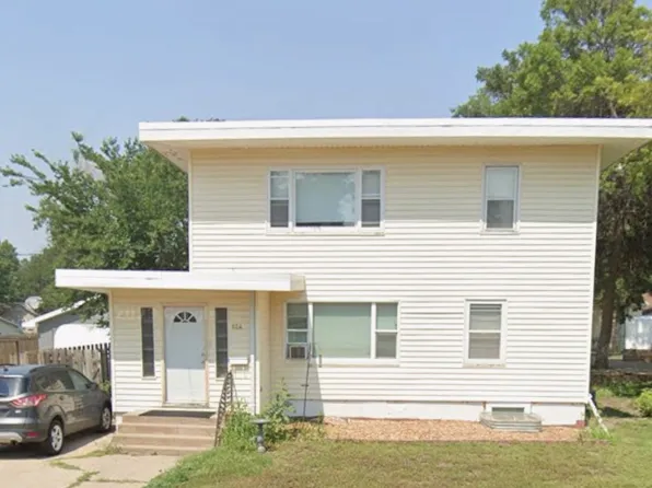 824 1st Ave NW Unit 2, Minot, ND 58703