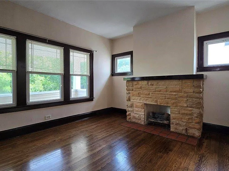 2126 Richland Ave — Photo 6