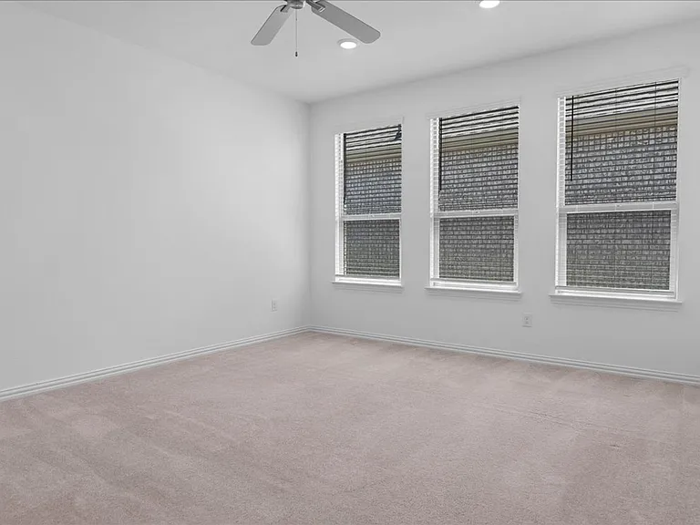 812 Morwenna Rd — Photo 29