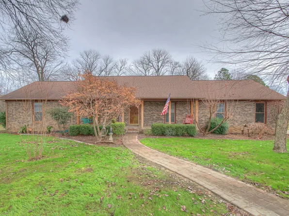 3010 Crest Ct, Murfreesboro, TN 37129