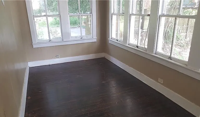202 Carmel Dr — Photo 6