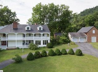 650 Dry Branch Rd, Churchville, VA 24421