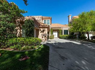 8768 Rainbow Ridge Dr, Las Vegas, NV 89117