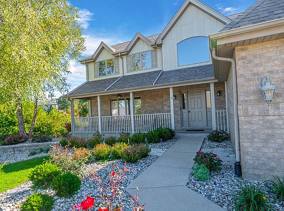 3rd image of 18247 Imperial Ln