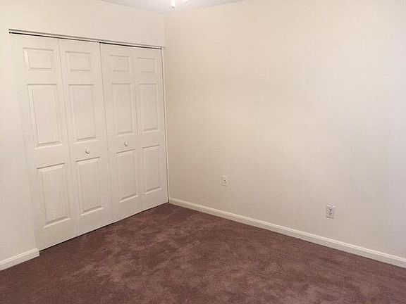 5th image of 4625 Towne Square Ct APT 3