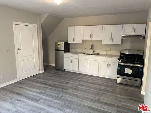 3rd image of 417 N Bixel St APT 2