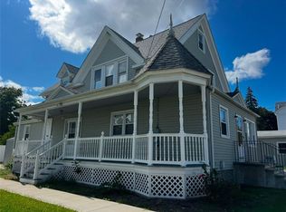 80 Gladstone St, Cranston, RI 02920