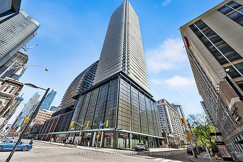 501 Yonge St #1710 Photo 1