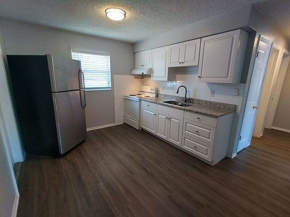 3rd image of 1141 San Christopher Dr APT B