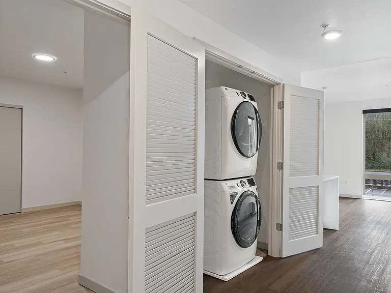 Unit 319: (2 Bed 2 Bath + Den.) Similar Units:419. Kitchen colors vary. Inquire with our leasing office to schedule a tour!