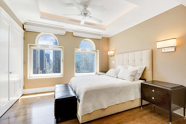 Sold by Ortoli Richard | media 22