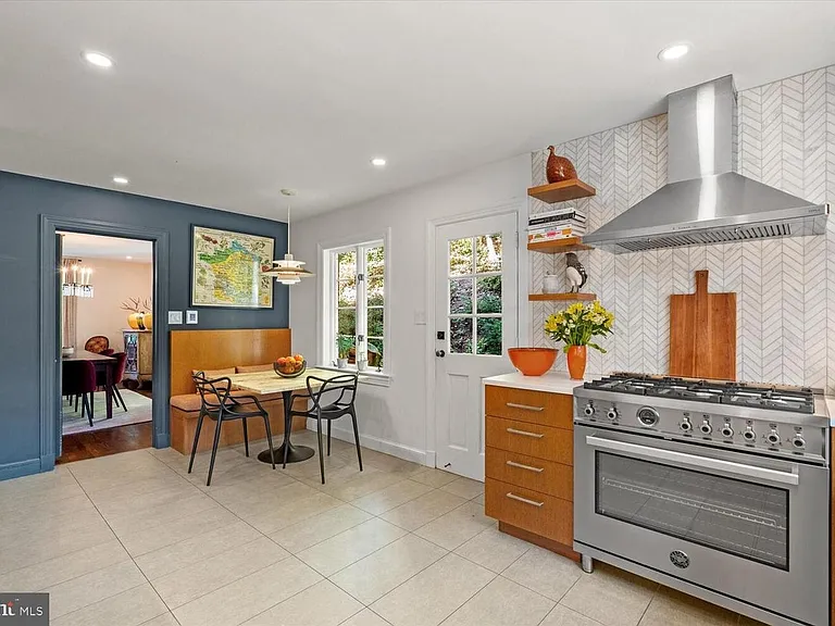 4838 Broad Branch Rd NW — Photo 13