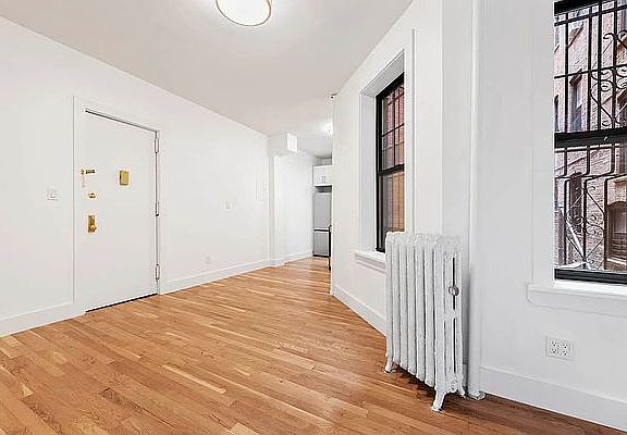4th image of 419 16th St #1T