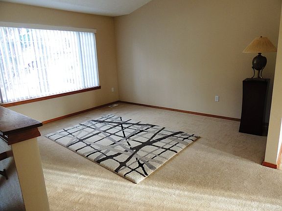 2nd image of 4016 E 33rd Ave
