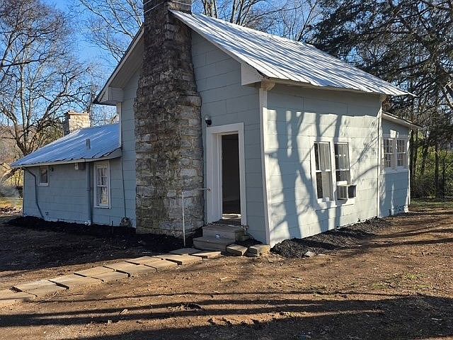 1st image of 18 Brown Teal Rd